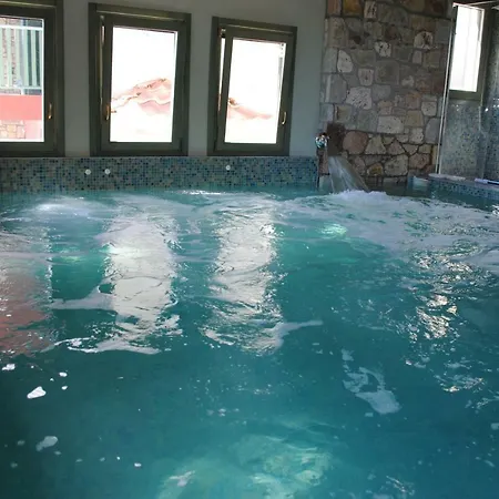منزل ريفي Luxury In Plastiras Lake. *