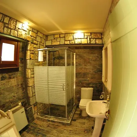 Luxury In Plastiras Lake.